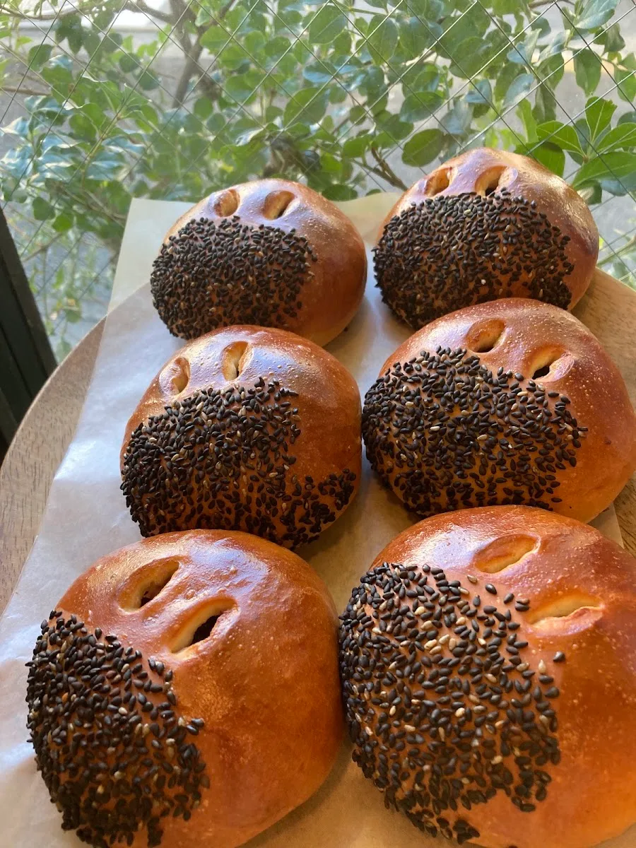 TARO BAKERY · 8